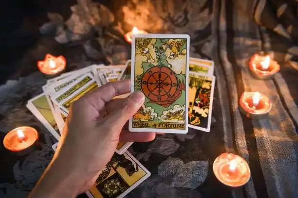 tarot cards Center Line